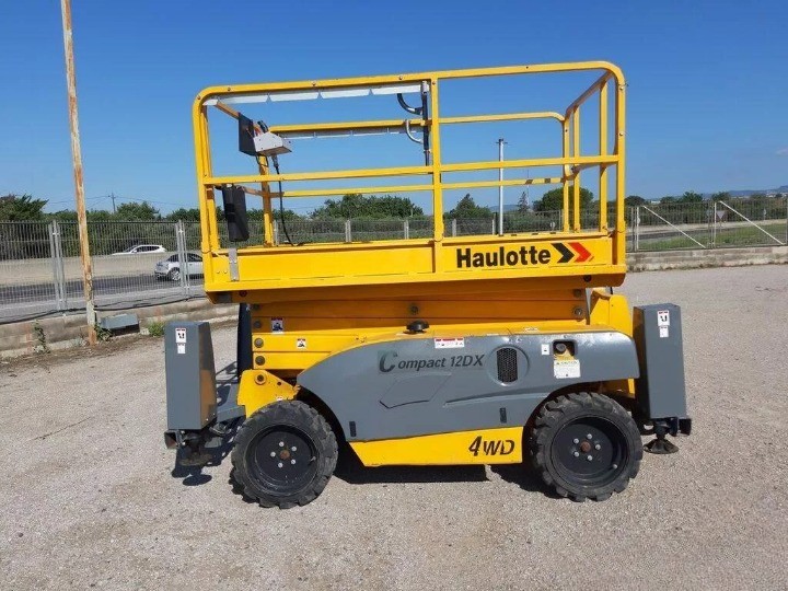 haulotte compact 12DX